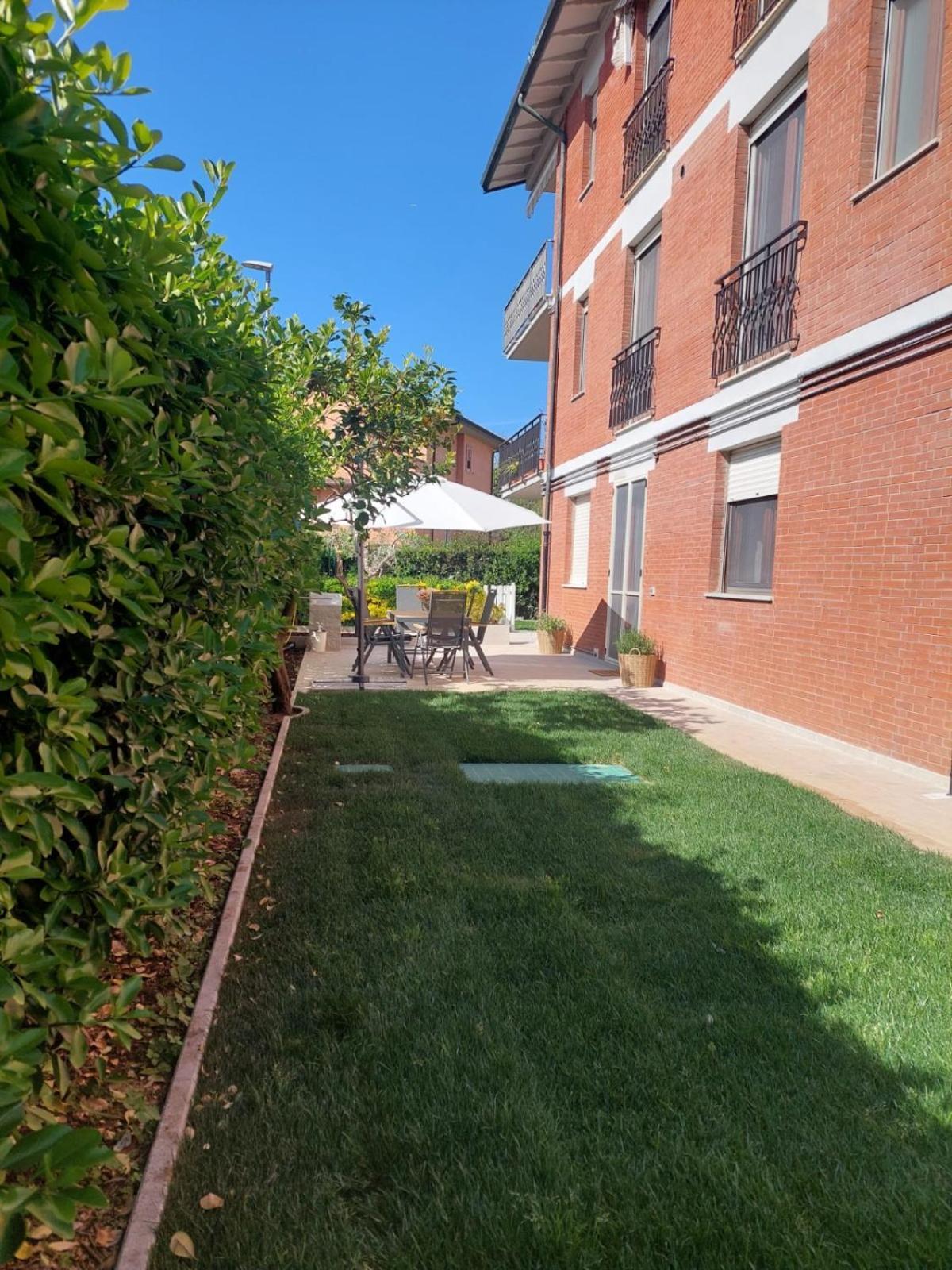 Casa Del Sole Apartments With Garden Marina Di Pisa Exterior photo